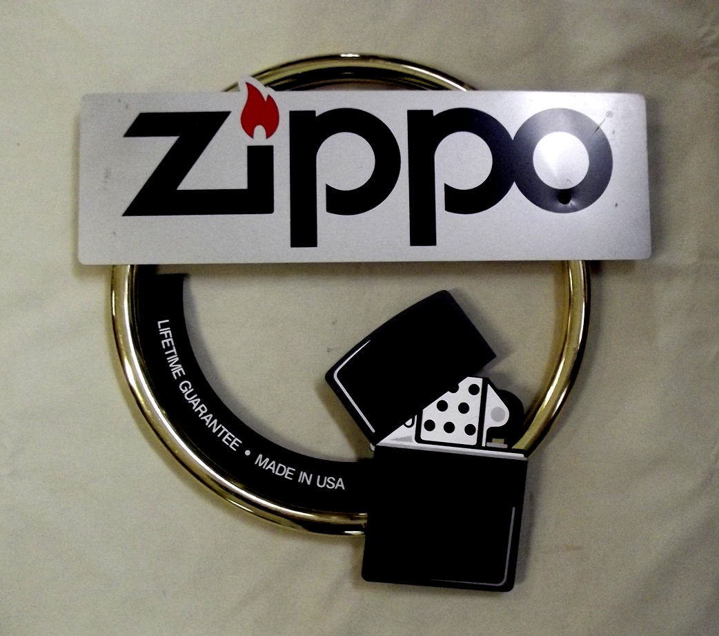 Insegna pubblicitaria ZIPPO