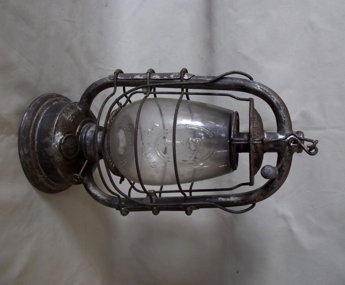 Lampada a petrolio FROWO 520