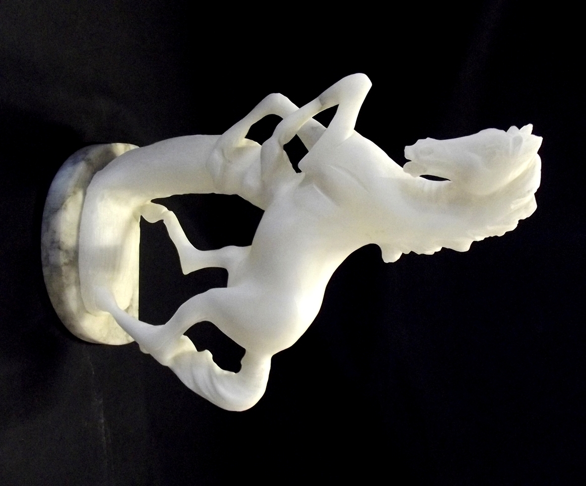 Scultura di cavallo in Alabastro