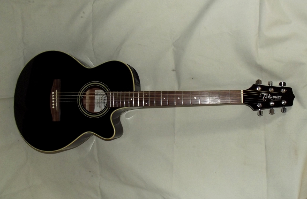 Chitarra elettrificata TAKAMINE